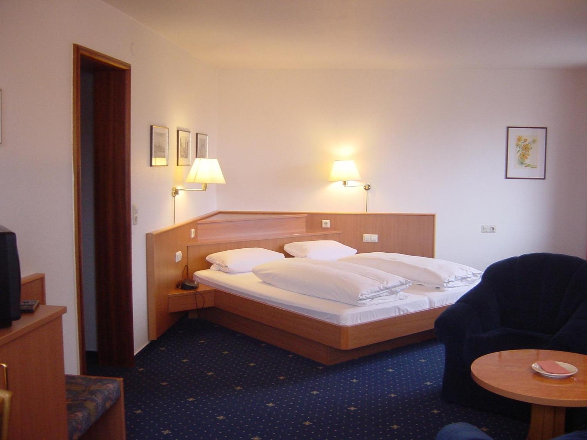 Hotel Garni Eden Меерсбург Экстерьер фото